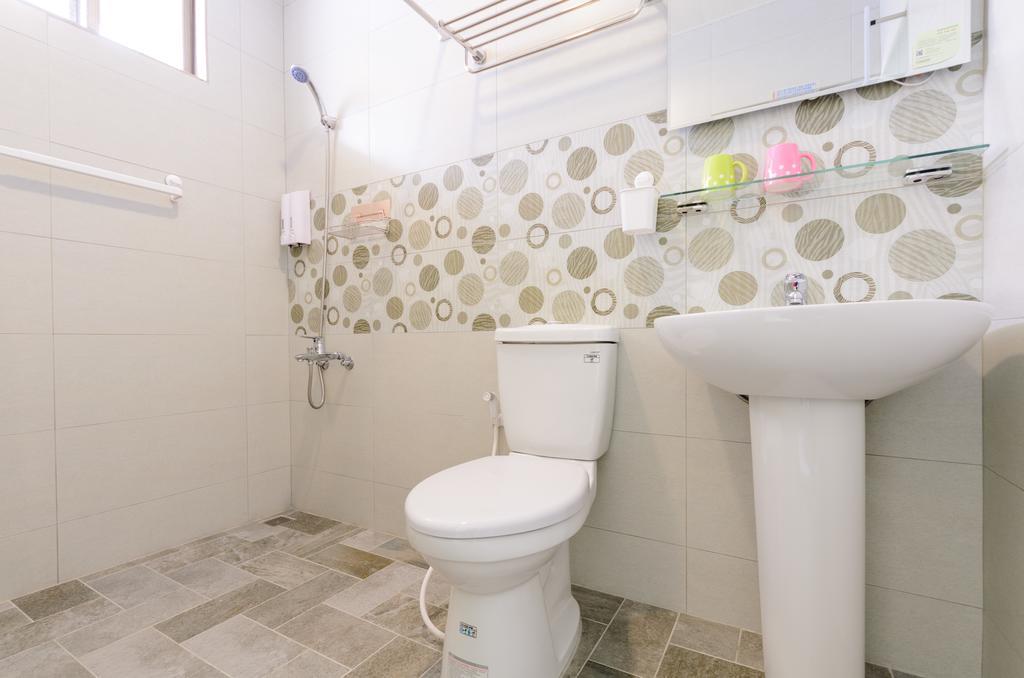 Beautiful Dream Tainan Homestay Bagian luar foto
