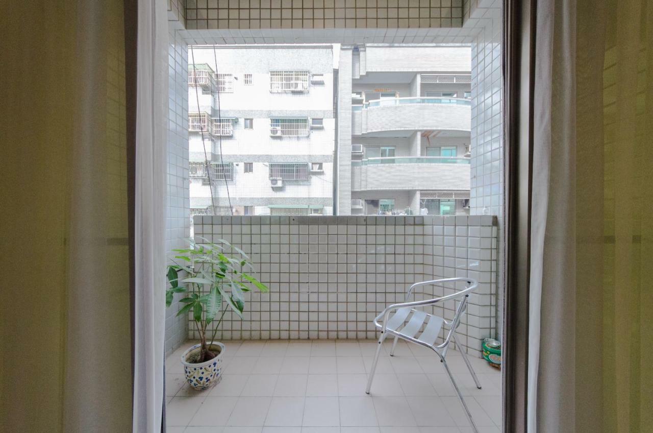 Beautiful Dream Tainan Homestay Bagian luar foto