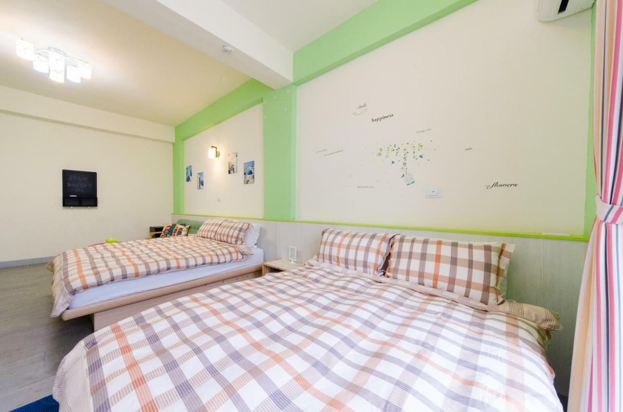 Beautiful Dream Tainan Homestay Bagian luar foto